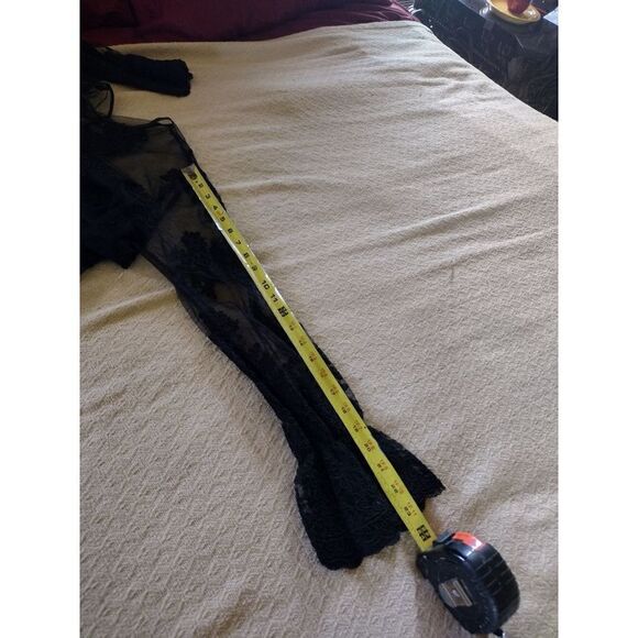 4@30.00 or 25.00 LADIES Plus Size Lace Blouse by Tonga Queen - Picture 6 of 16